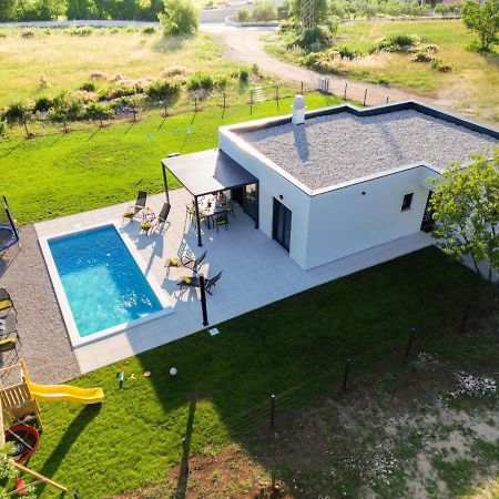 Villa Lotta 라빈 외부 사진
